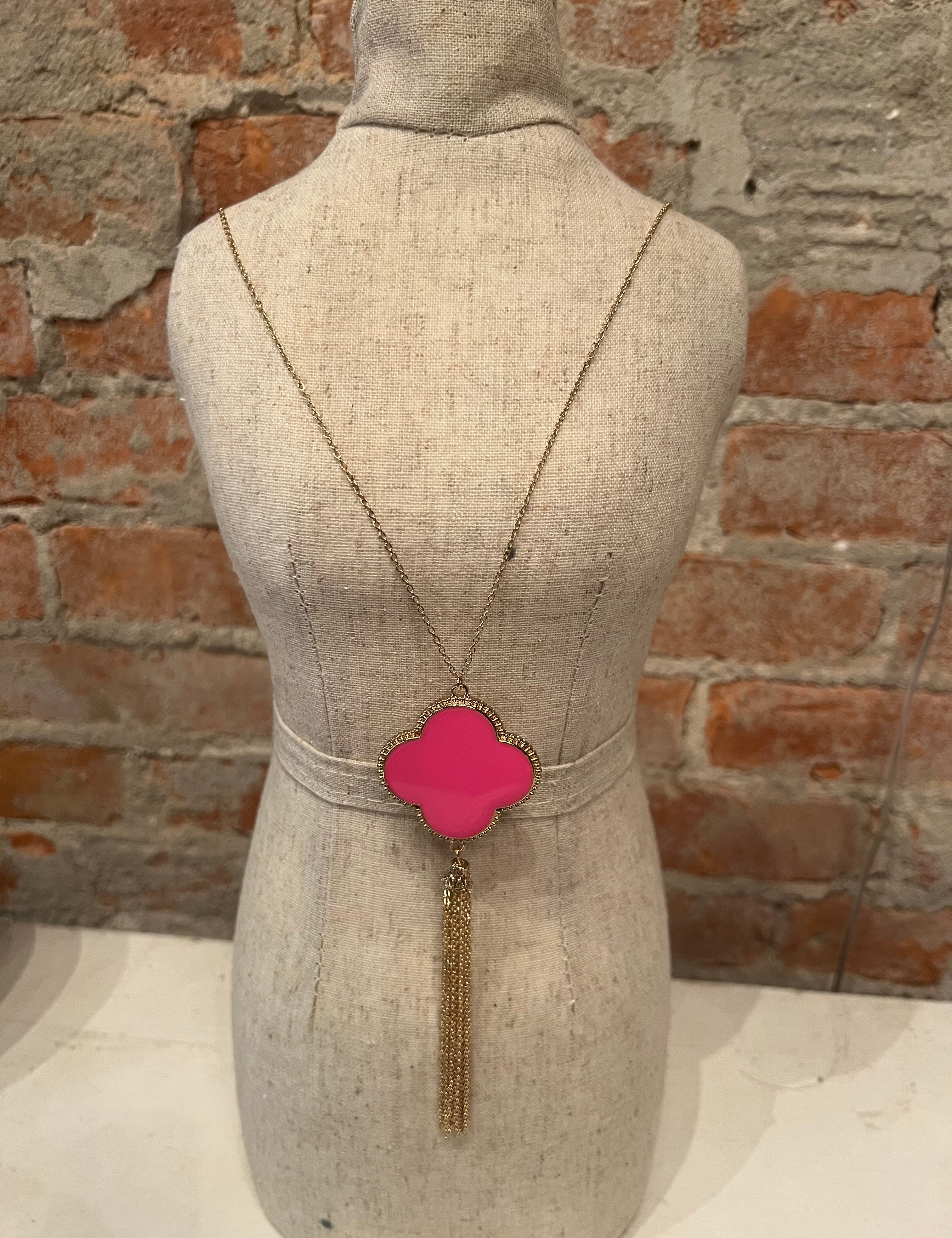 *Epoxy Quatrefoil Earring & Necklace Set