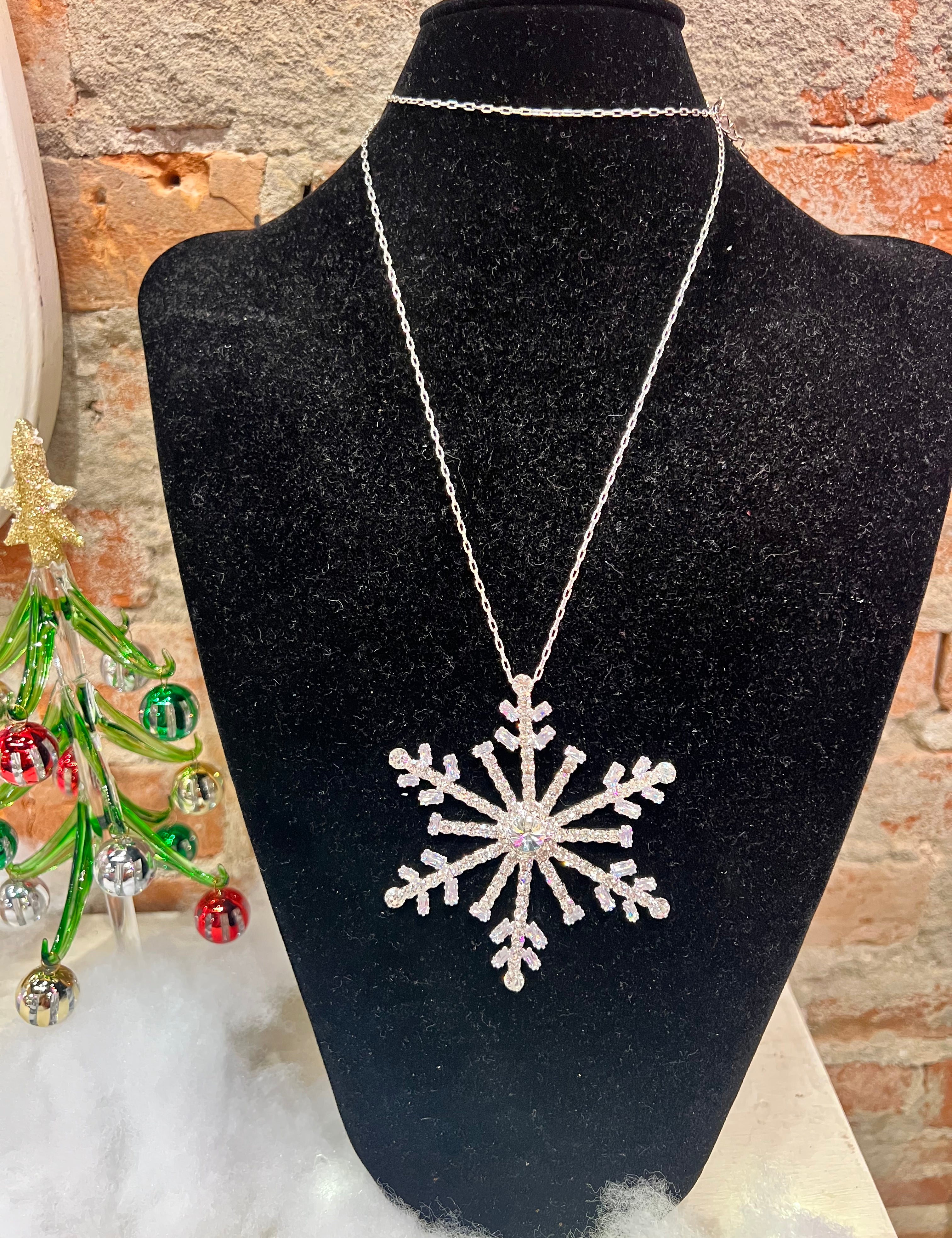 Sparkling Statement Long Snowflake Necklace