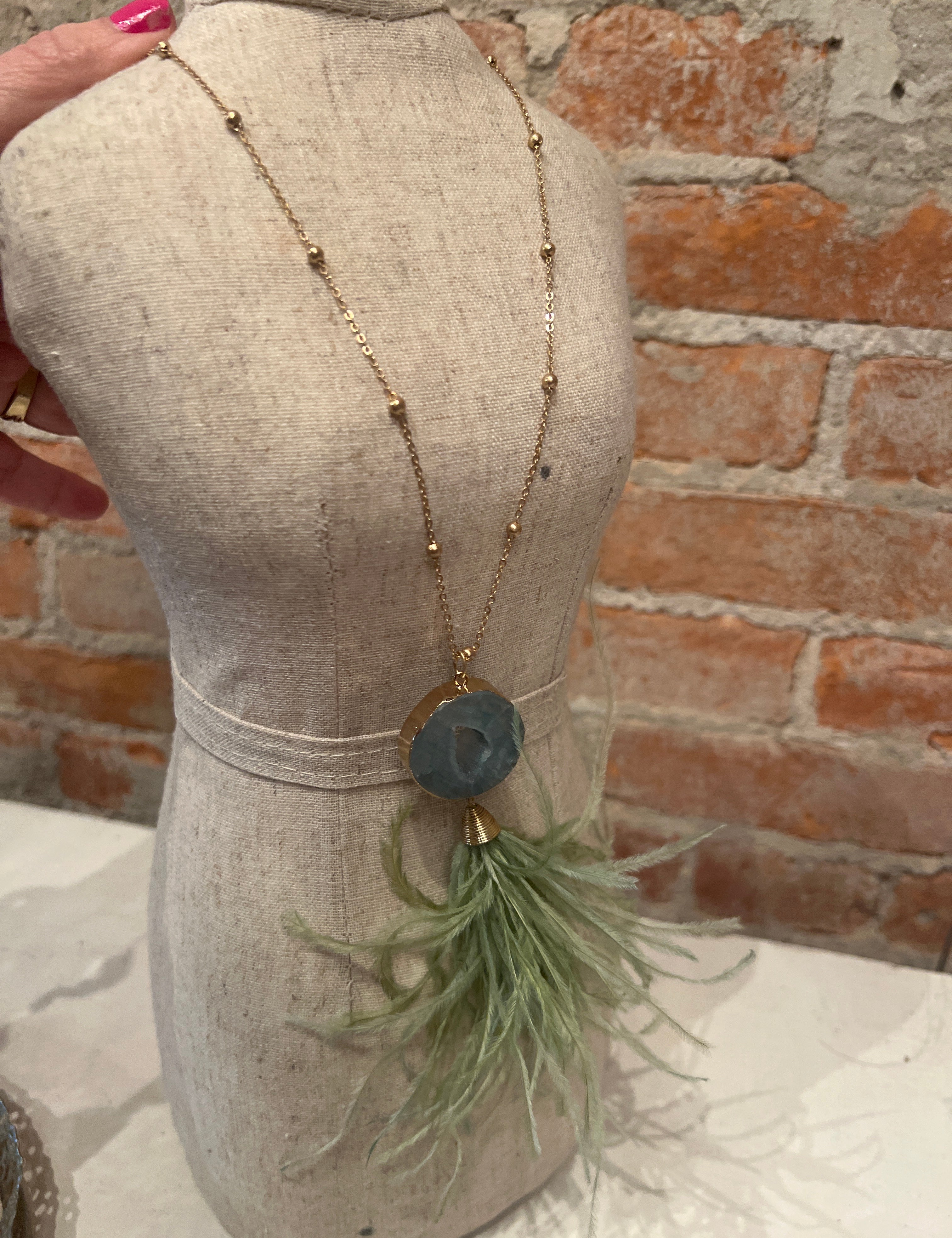 Sweet Lola - Druzy Gemstone and Feather Necklace