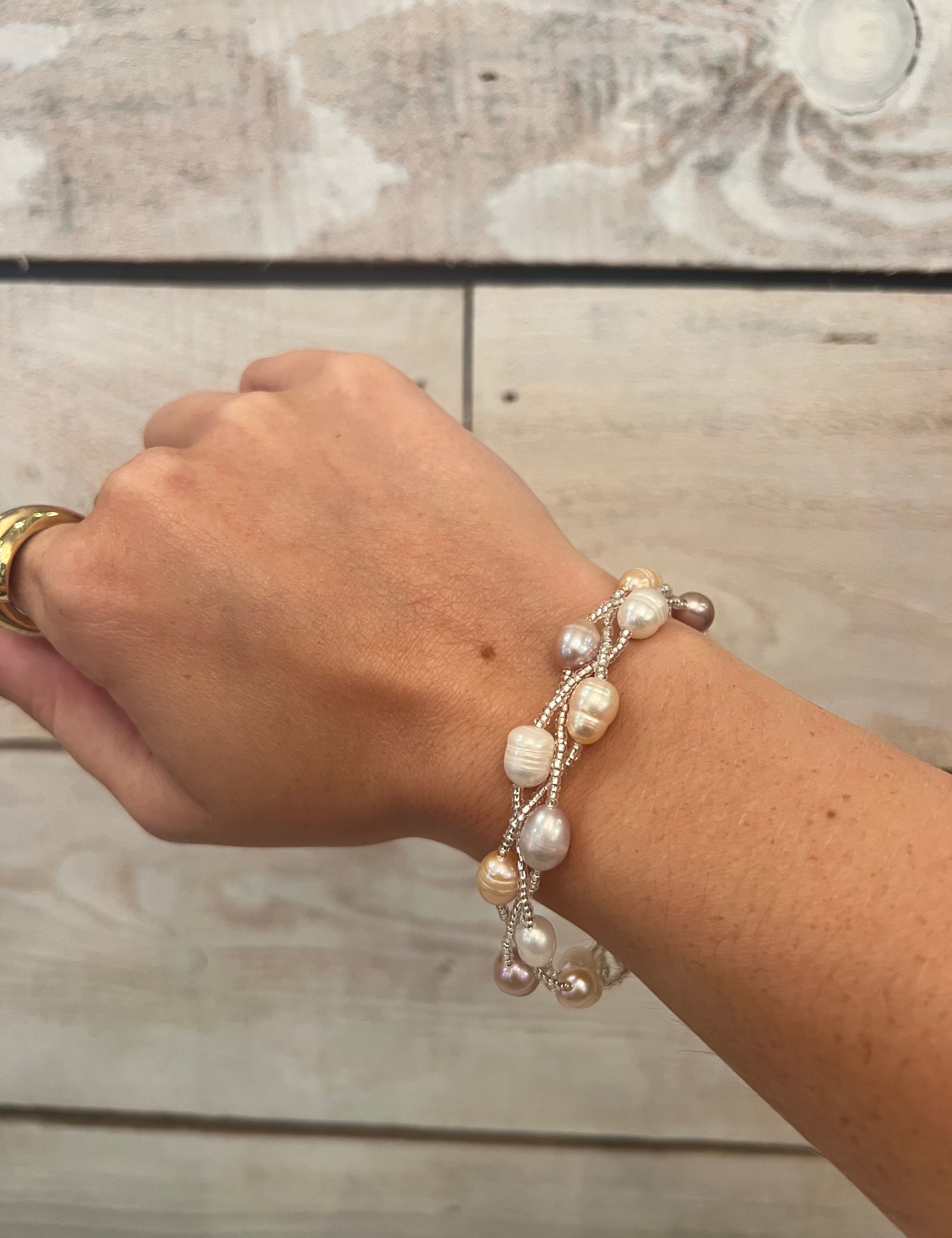 Magnetic Fresh Water Pearl Bracelet