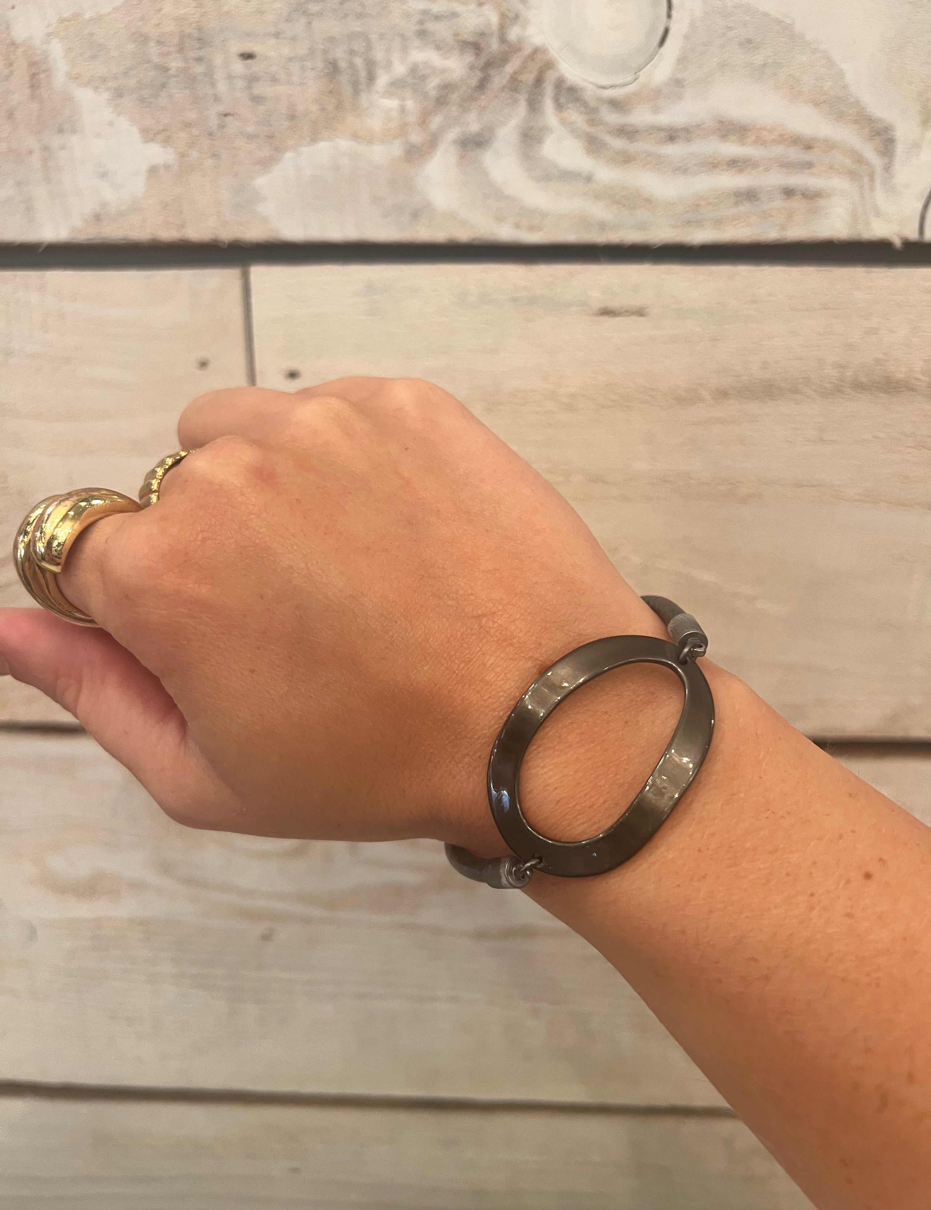 Gunmetal Abstract Circle Bracelet