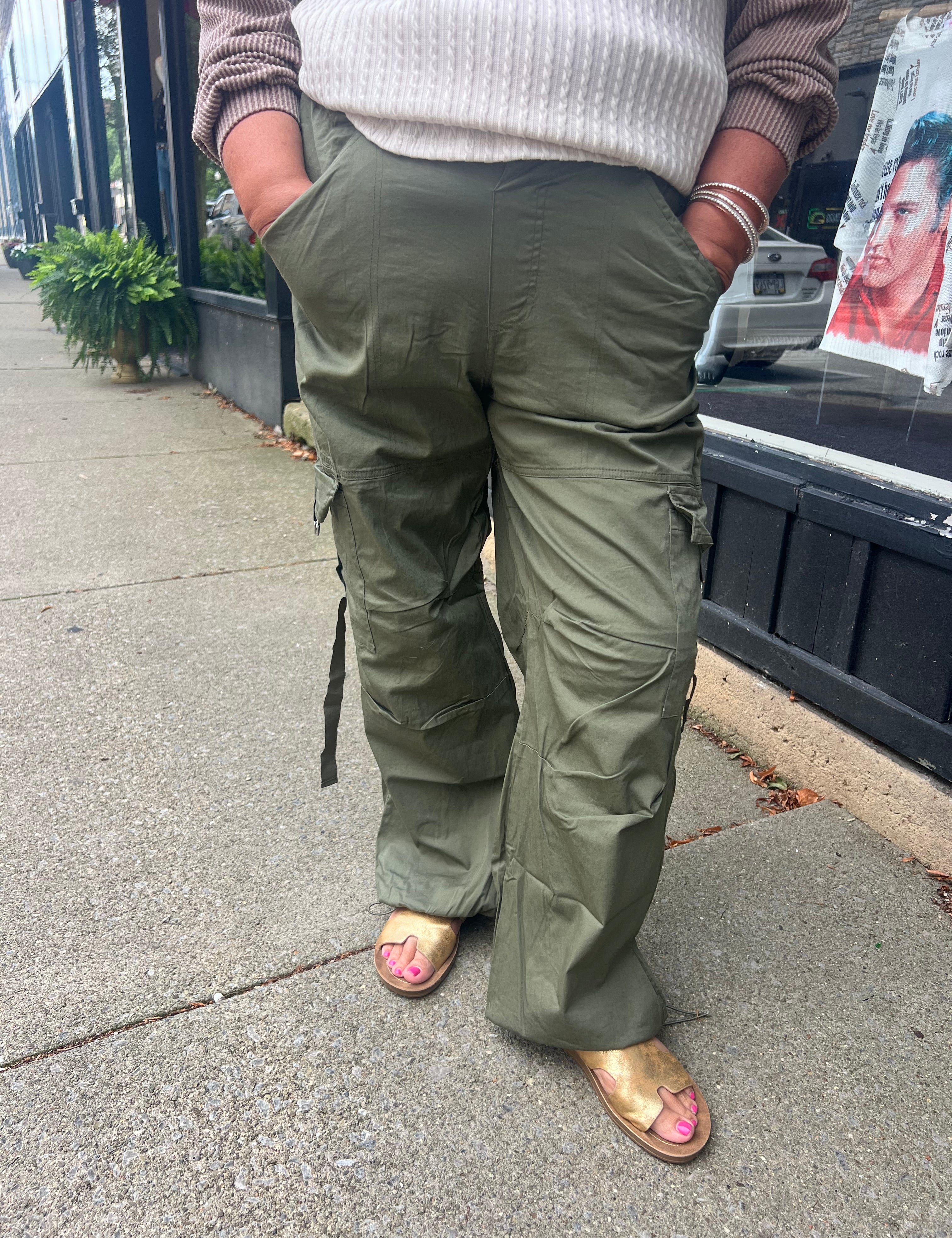 Relaxed Fit Cargo Pants
