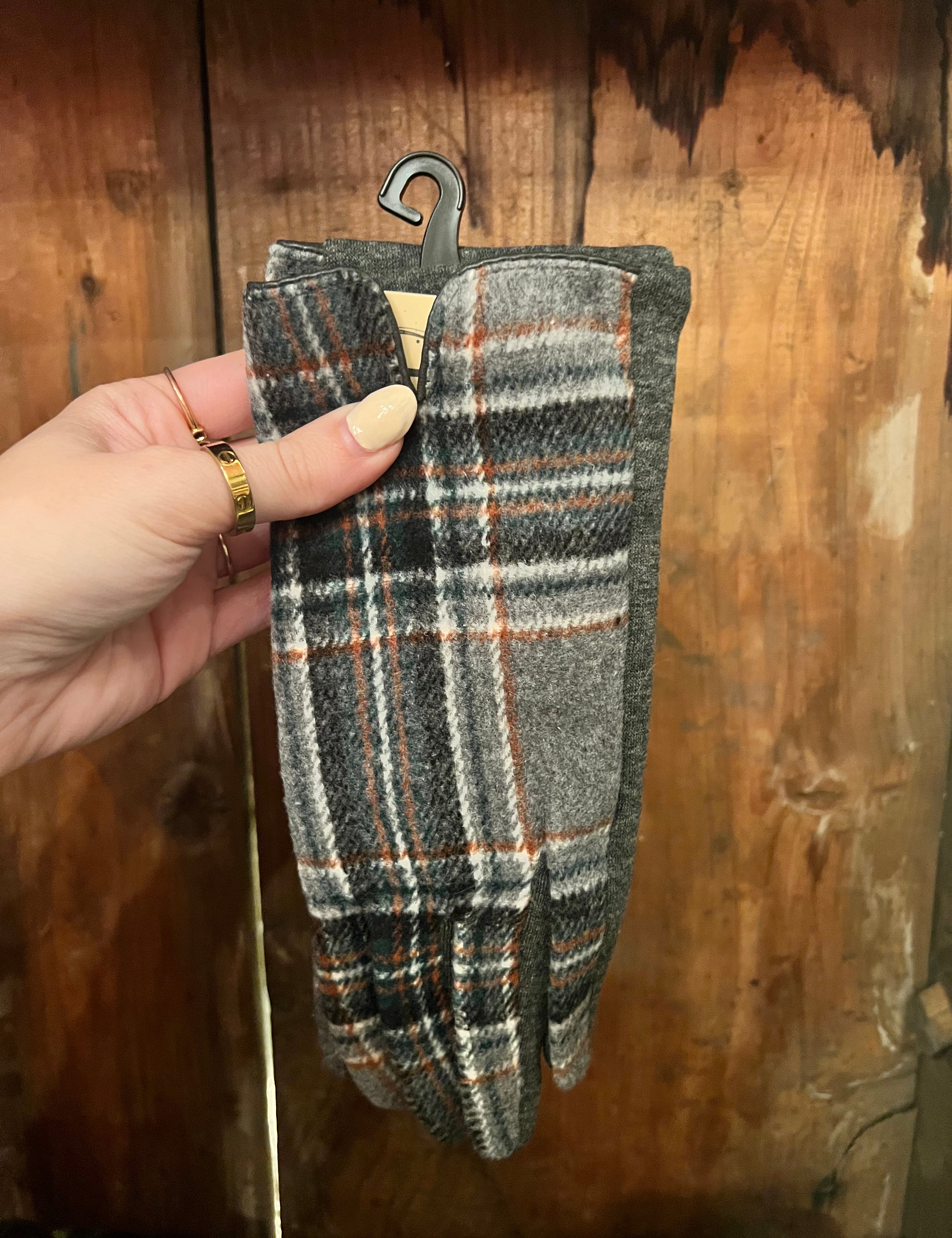 Grey Plaid Winter Gloves