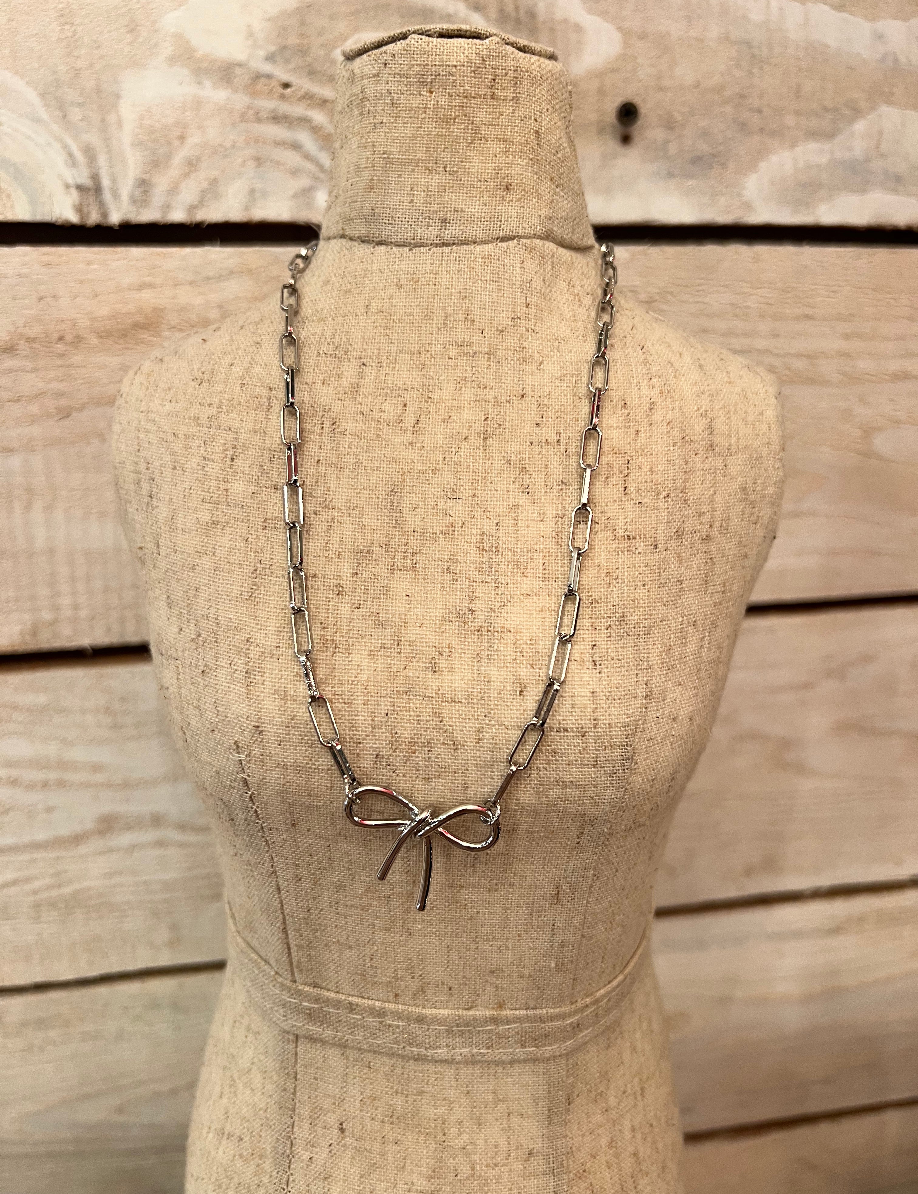 Silver Chain Bow Necklace