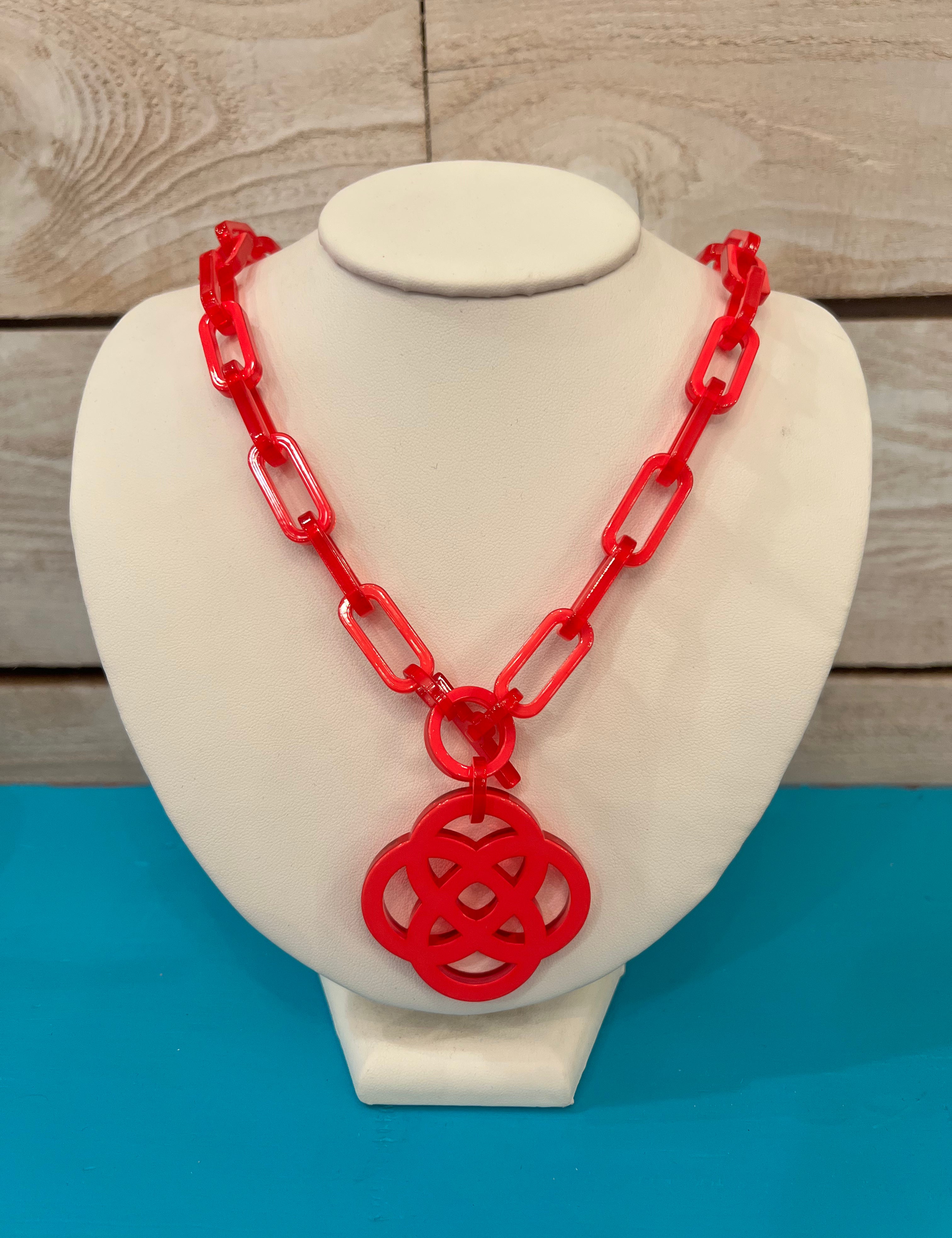 Resin Quatrefoil Link Necklace