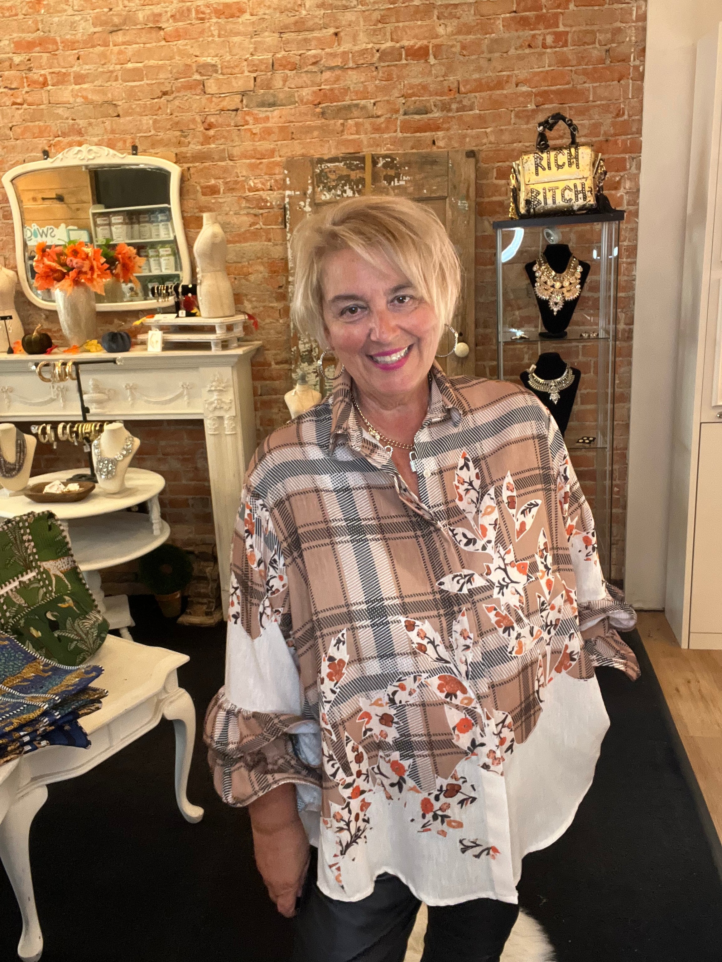 One size made in italy button down fall floral blouse