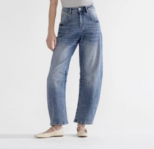 Mica - Super High Ankle Barrel Jean