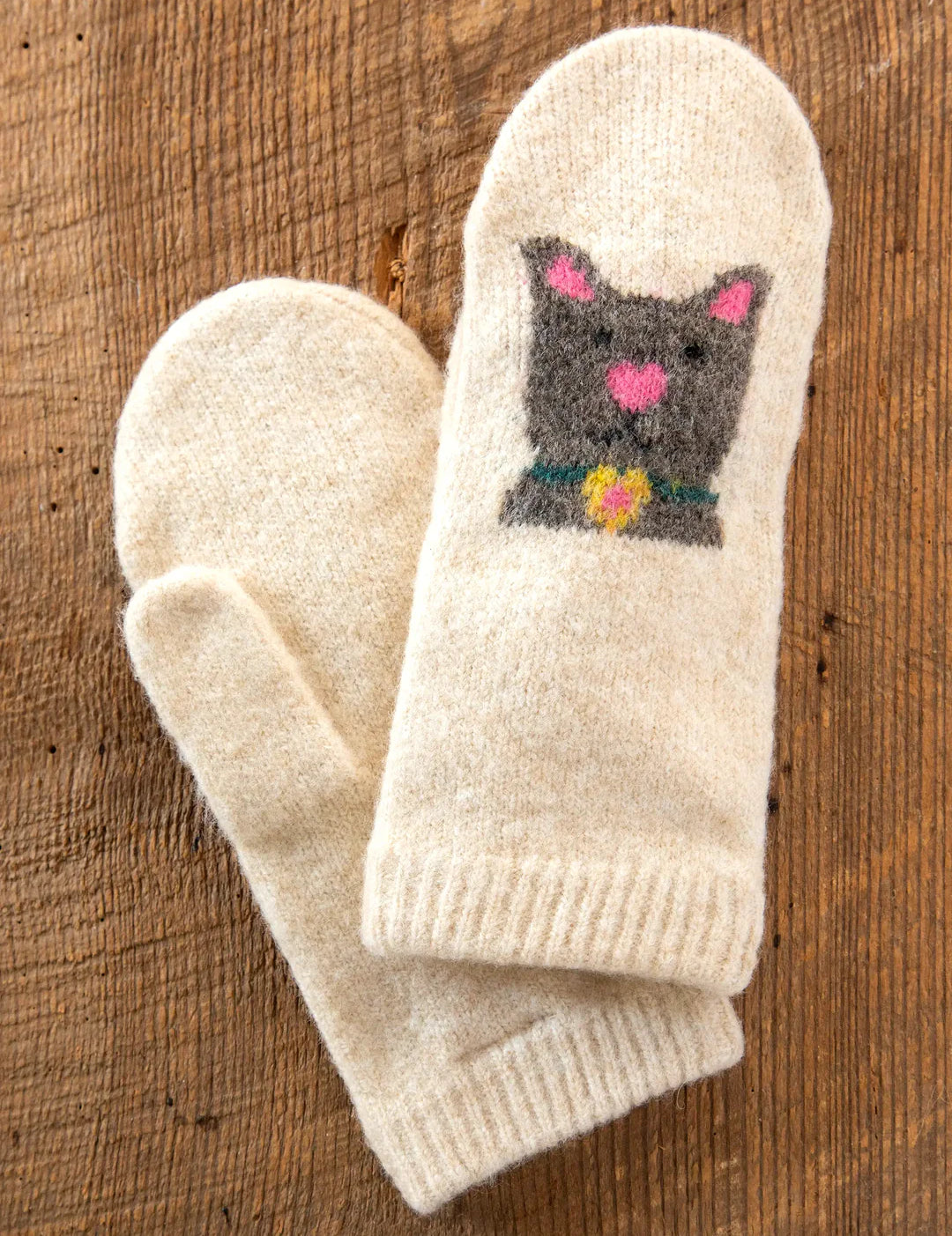 Natural Life - Intarsia Mittens