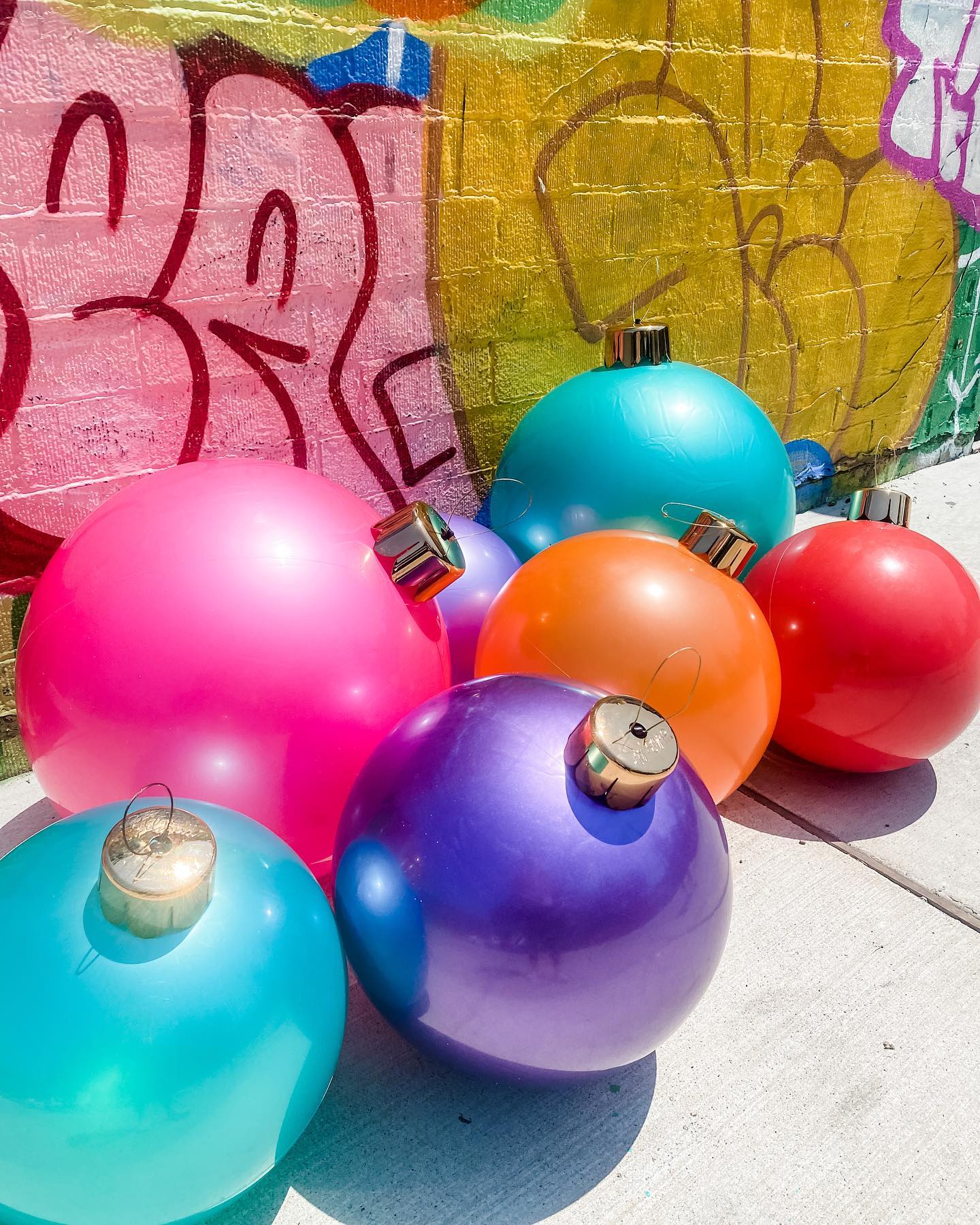 Holiball - 30’’ Inflatable Ornament